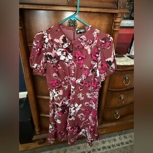 Size 6, Karl Lagerfeld floral dress